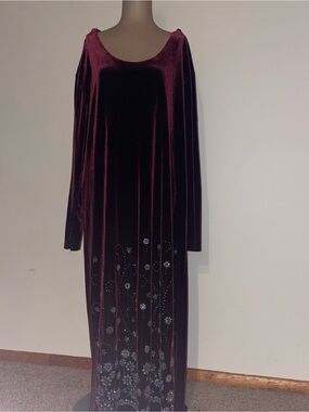 Velvet Long-Sleeve Evening Gown in Burgundy with Embellished Hem -VNTGE -2X